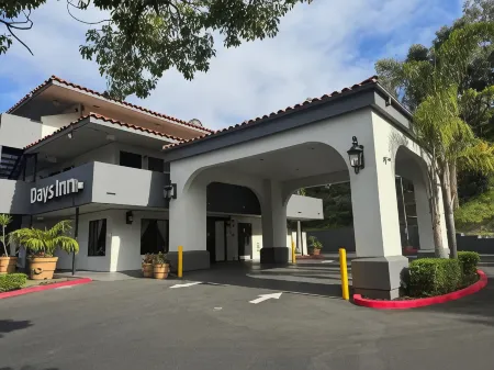 Days Inn by Wyndham Encinitas Moonlight Beach