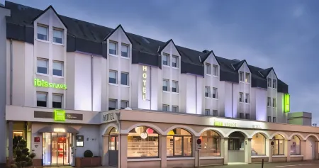 Ibis Styles Blois Centre Gare Отели в г. Молинёф