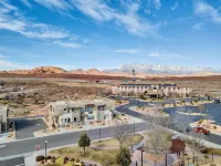 Family Fun Getaway #2333 5 Bedroom Townhouse by Redawning Hotels in Washington