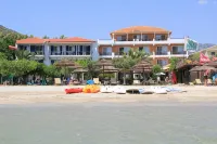 Nefeli Wind Club โรงแรมใน