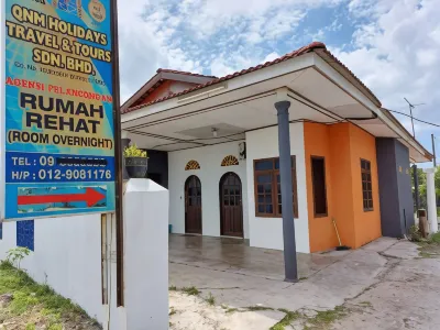 Rumah Rehat Qnm Holidays Hotel a 
