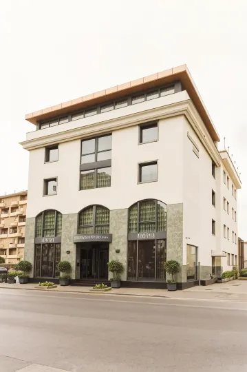 Cosmopolitan Hotel