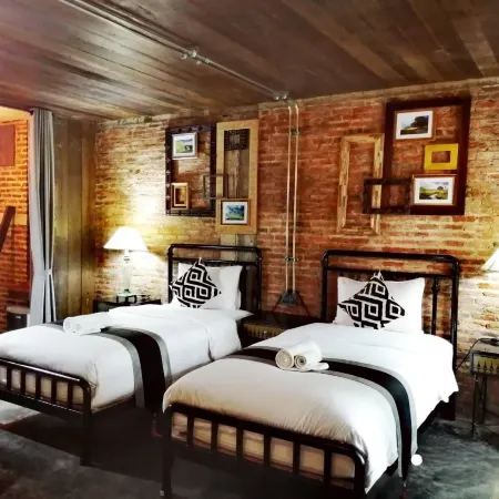PX122 Dbest Hotel