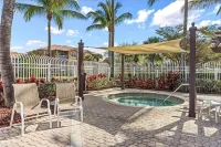 Stunning Condo 15 minutes from Ft. Myers & Sanibel beach