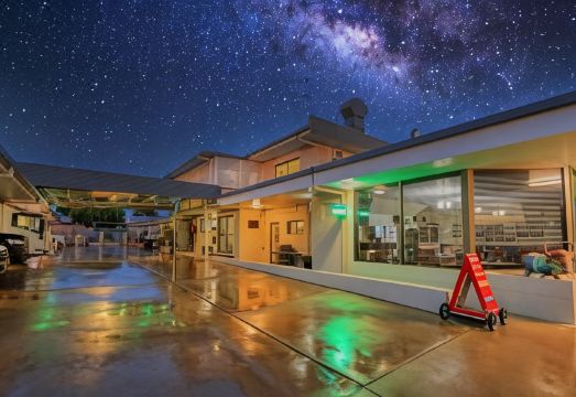 Biloela Centre Motel & Steakhouse Restaurant - Housity
