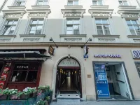 هوتل ريزيدنت Hotels near المدينة القديمة
