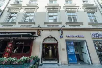 Hotel Rezydent Hotels near Mikołaj Zyblikiewicz