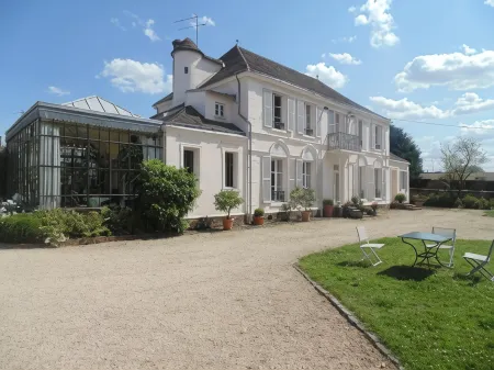 Clos Saint Nicolas Отели в г. Ивелин