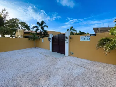 Treasure by the Sea Bonaire Hotels in 