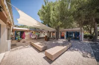 Villaggio Miramare Hotels near Fosso Reale