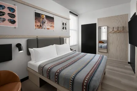 Moxy Houston Downtown Отели рядом с достопримечательностью «Аллей»