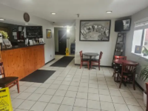 슈퍼 8 바이 윈덤 머시나 NY