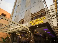 Oak Field Inn Hotels near Subhash Park