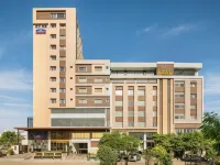 Howard Johnson by Wyndham Udaipur Roop Nagar Hotels near Amberi