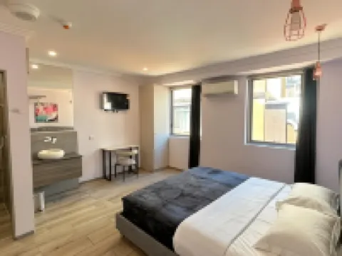 Sydney Riseon Hotel Hotels in Chippendale