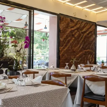 Giraffe Boutique Hotel