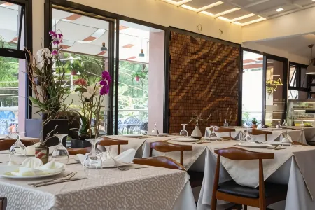 Giraffe Boutique Hotel