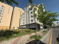 Venice Hotel Hotels near Jujeon Beach