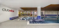 Clayton Hotel Cardiff Lane - Pools