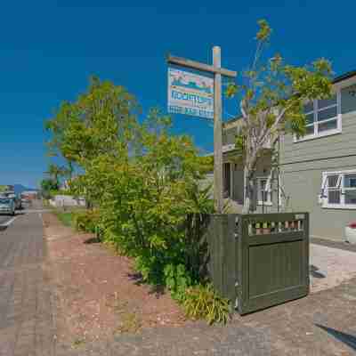Rooftops Accommodation Hotel Exterior
