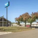Rodeway Inn & Suites