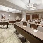 Embassy Suites by Hilton Tysons Corner Hoteles en Tysons Corner