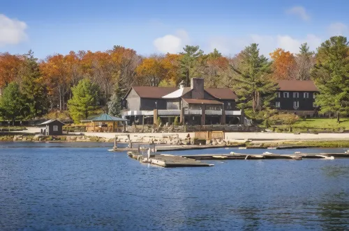 Split Rock Resort Hotels in Buck Township