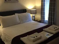 The Dog Inn Hotels in Halstead