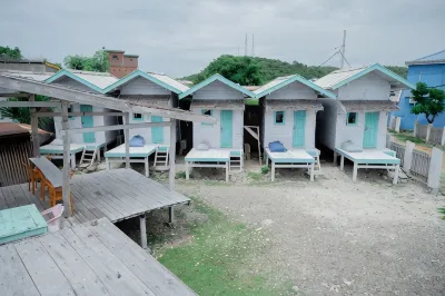 WoyWoy Sunrise Bira Hotels near Bara Beach, Bulukumba