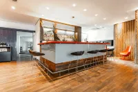 ศิลปะและธุรกิจ โรงแรม Nürnberg - ที่มีบาร์