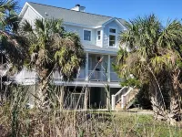 Beautiful 3 Bedroom, Ocean View home on BHI