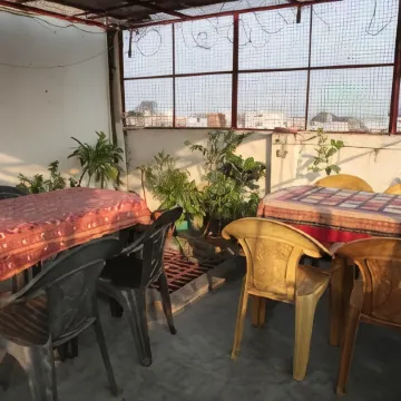 Somit Paying Guest House