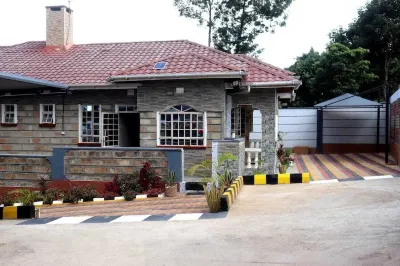 3 bedroom private vacation home in meru 住宿飯店