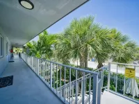 The Victor Apartments by Lowkl Hotels in Oakland Park