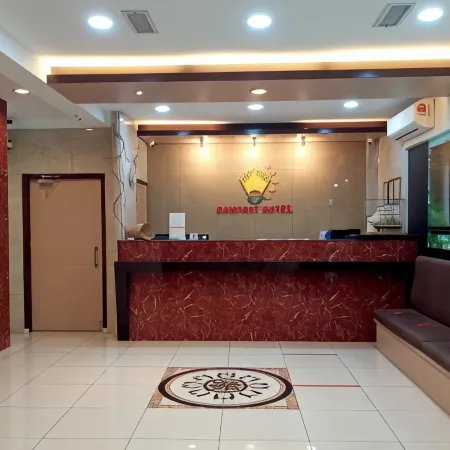 Comfort Hotel Отели в г. Путатан