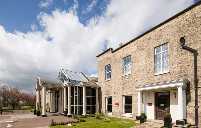 Mercure York Fairfield Manor Hotel