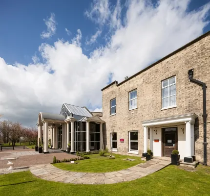 Mercure York Fairfield Manor Hotel