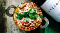 Noclegi Stadion Bed & Breakfast - sarapan