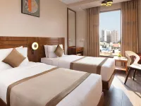 The Madras Grand Hotels near Abirami Mega Mall