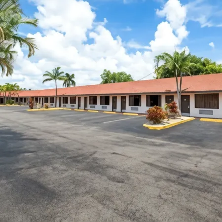 Super 8 by Wyndham, Florida City/Homestead/Everglades