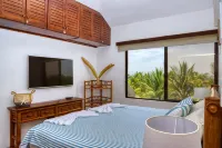 DELUXE PENTHOUSE VILLA THE PALMS - Homestays
