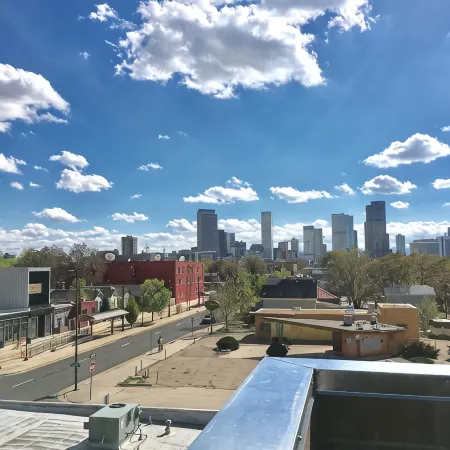 Modern Townhome w/ Rooftop Patio in RiNo/ Five Points, Denver