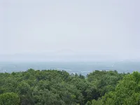 Sunrise Mountain Escape - Modern 1 Bed, 1 Bath - Gorgeous Views Near Brpw & I-77 - 4-Star
