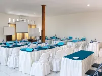 Grand Cepu Hotel Hotels in Cepu