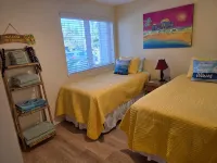 Oceanfront, Palm Trees and the Beautiful Blue Pacific Ocean...Poipu Palms 202! - مسبح خاص