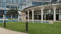 Thompson Suites BGC (Uptown Parksuites) - Pools