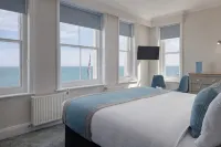 The Cumberland Hotel
