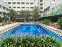 HERITAGE by Grand Sahid Jaya - Rooftop Pools