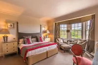 Wood Hall Hotel & Spa - spa