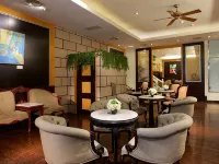 هابينيس هوتل Hotels near دان
